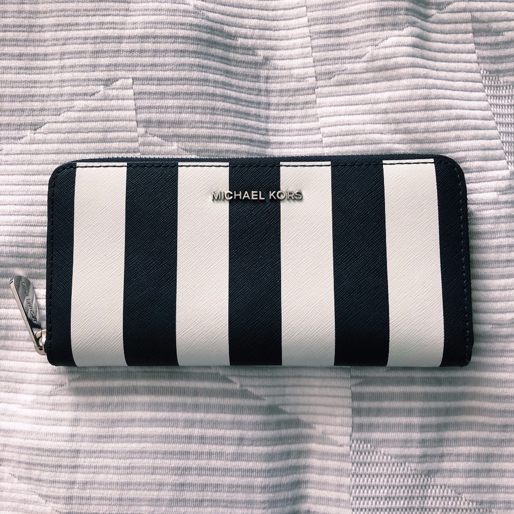 Michael Kors continental wallet